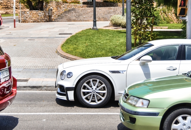 Bentley Flying Spur V8 2021