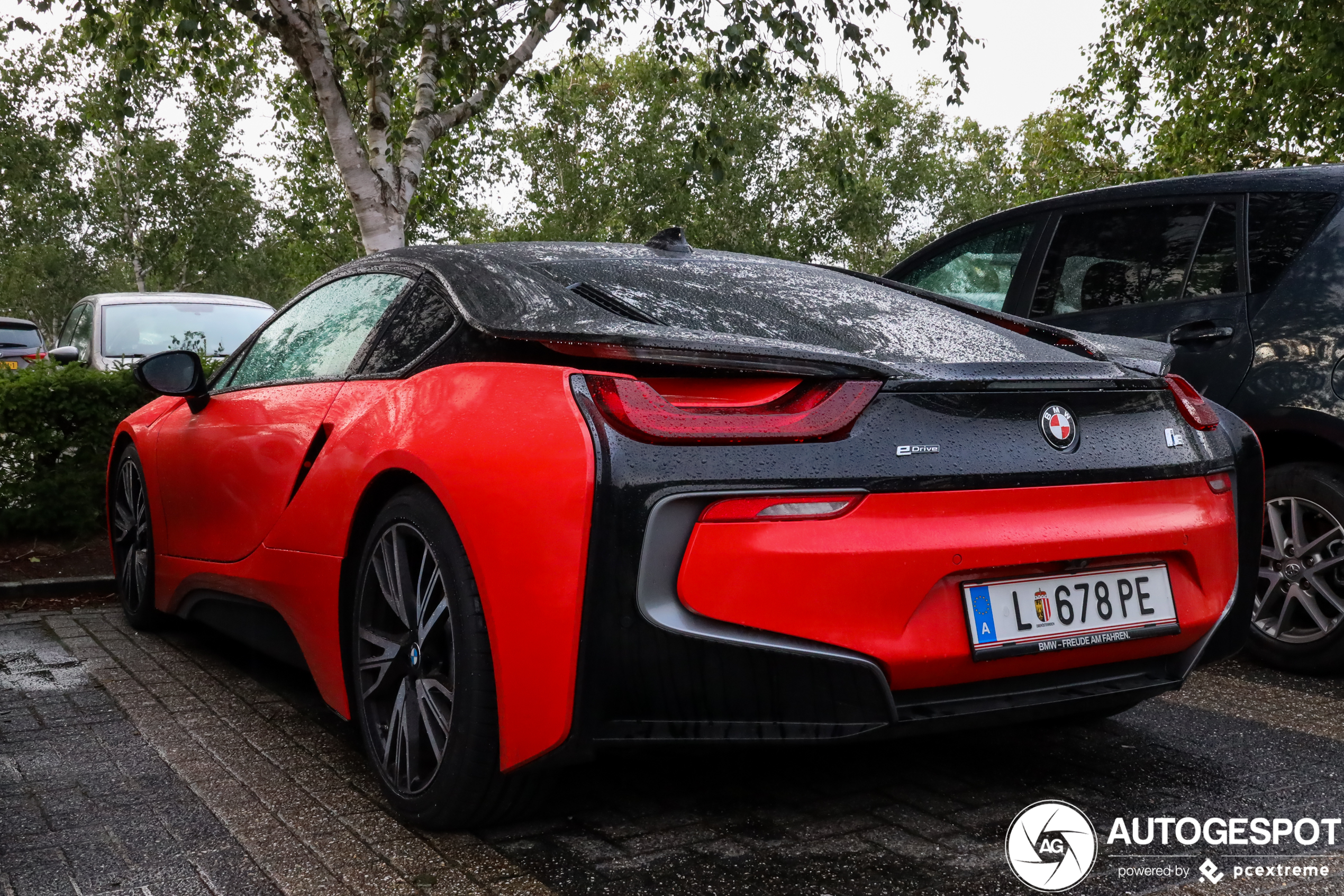 BMW i8