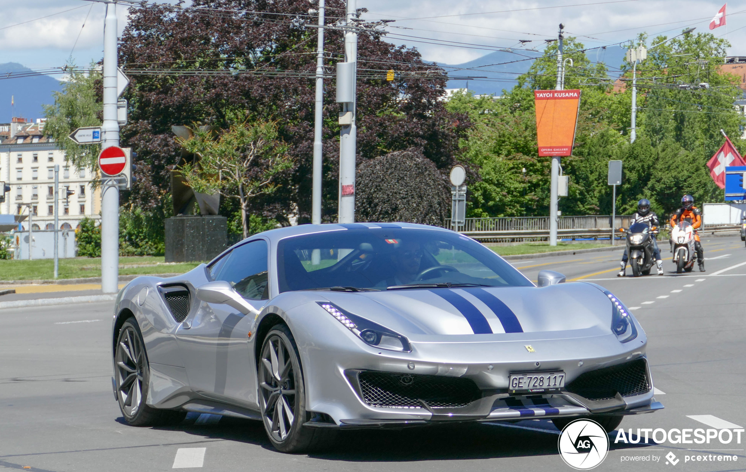 Ferrari 488 Pista