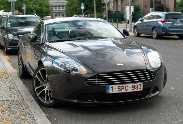 Aston Martin DB9 2010