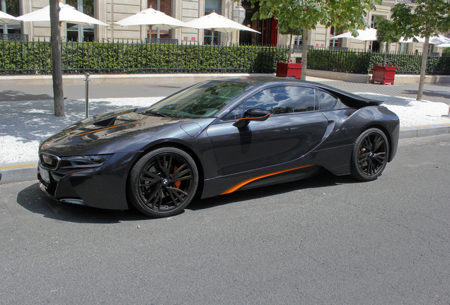 BMW i8