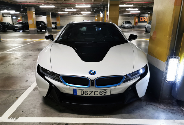 BMW i8