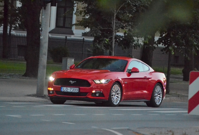 Ford Mustang GT 2015