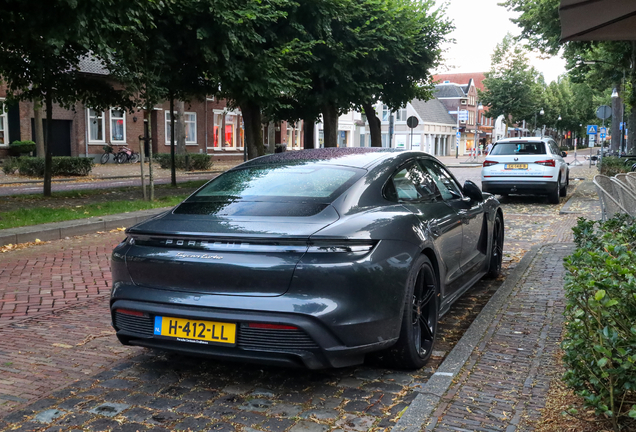 Porsche Taycan Turbo