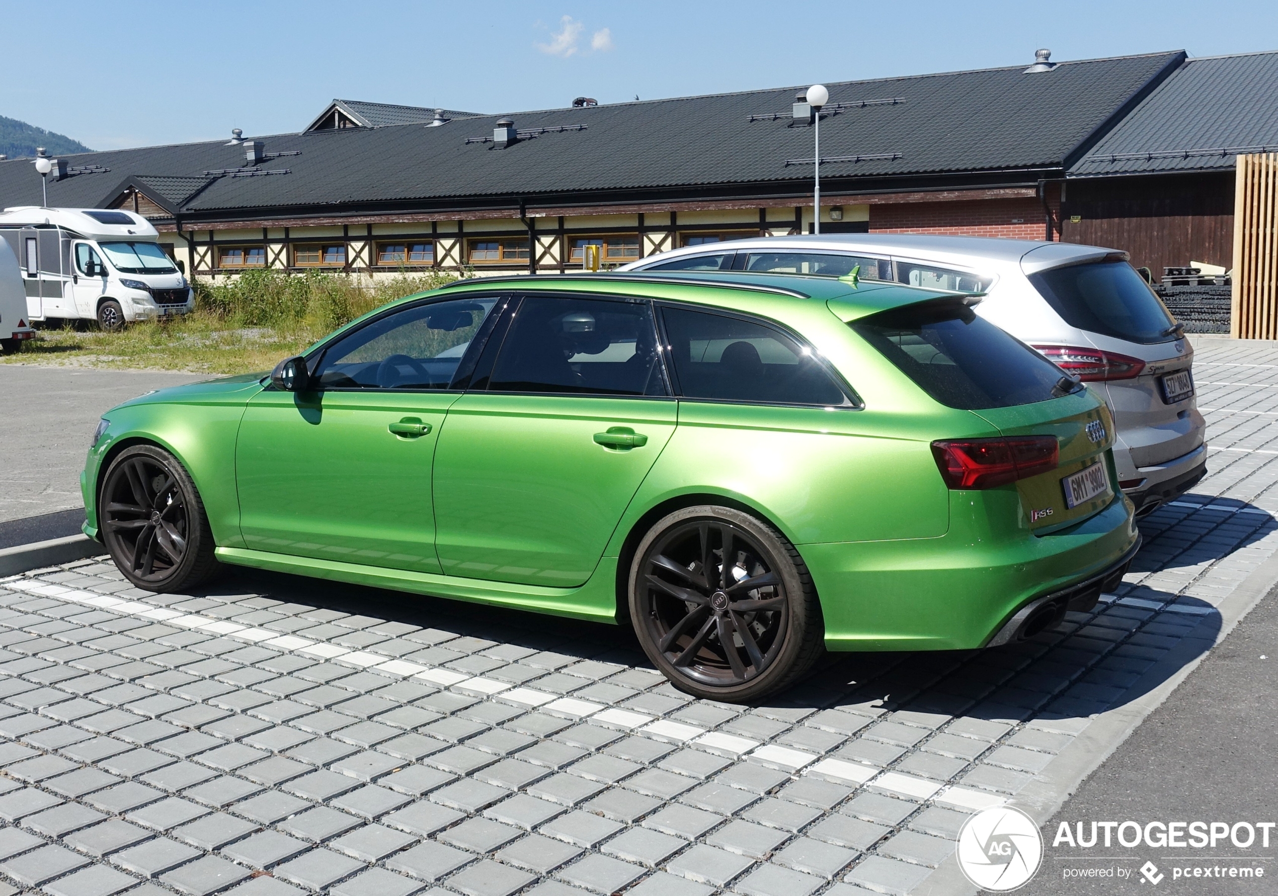 Audi RS6 Avant C7 2015