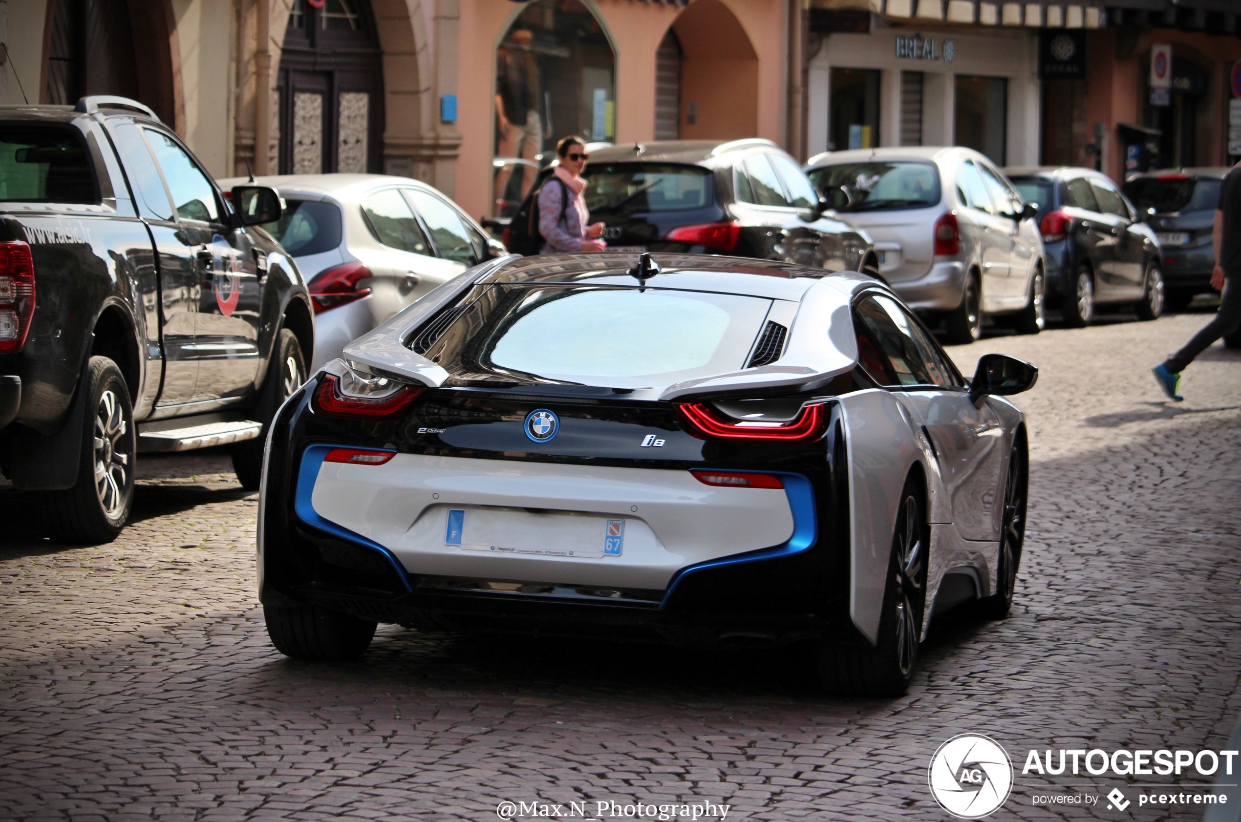 BMW i8