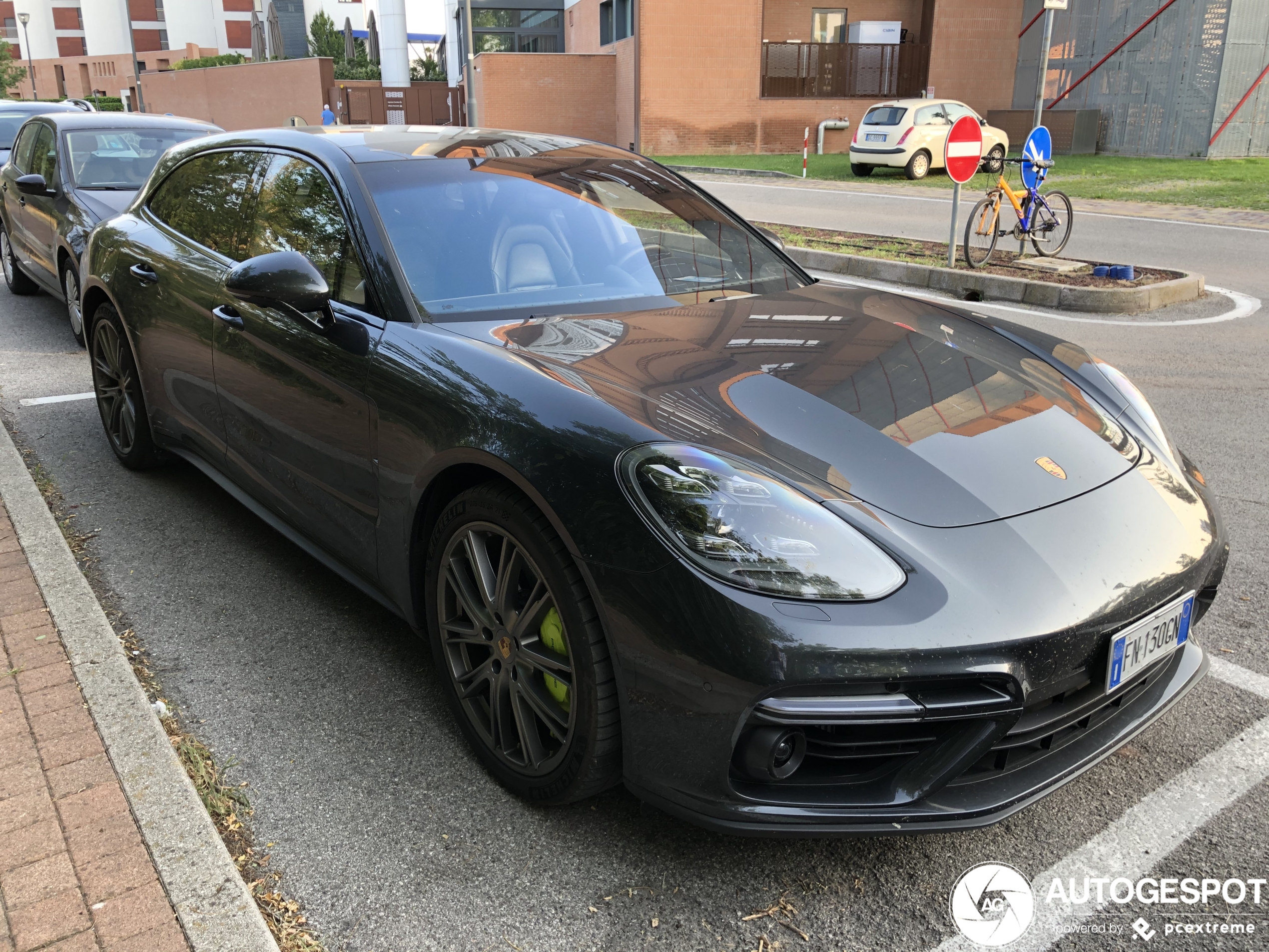 Porsche 971 Panamera Turbo S E-Hybrid Sport Turismo