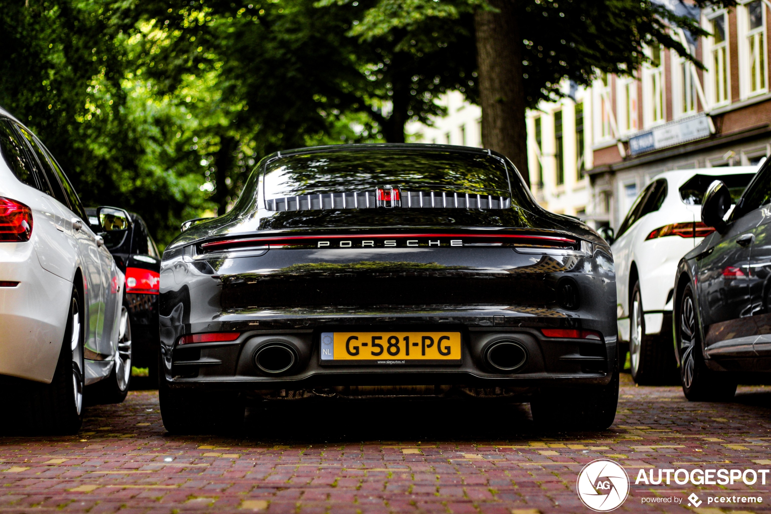 Porsche 992 Carrera 4S