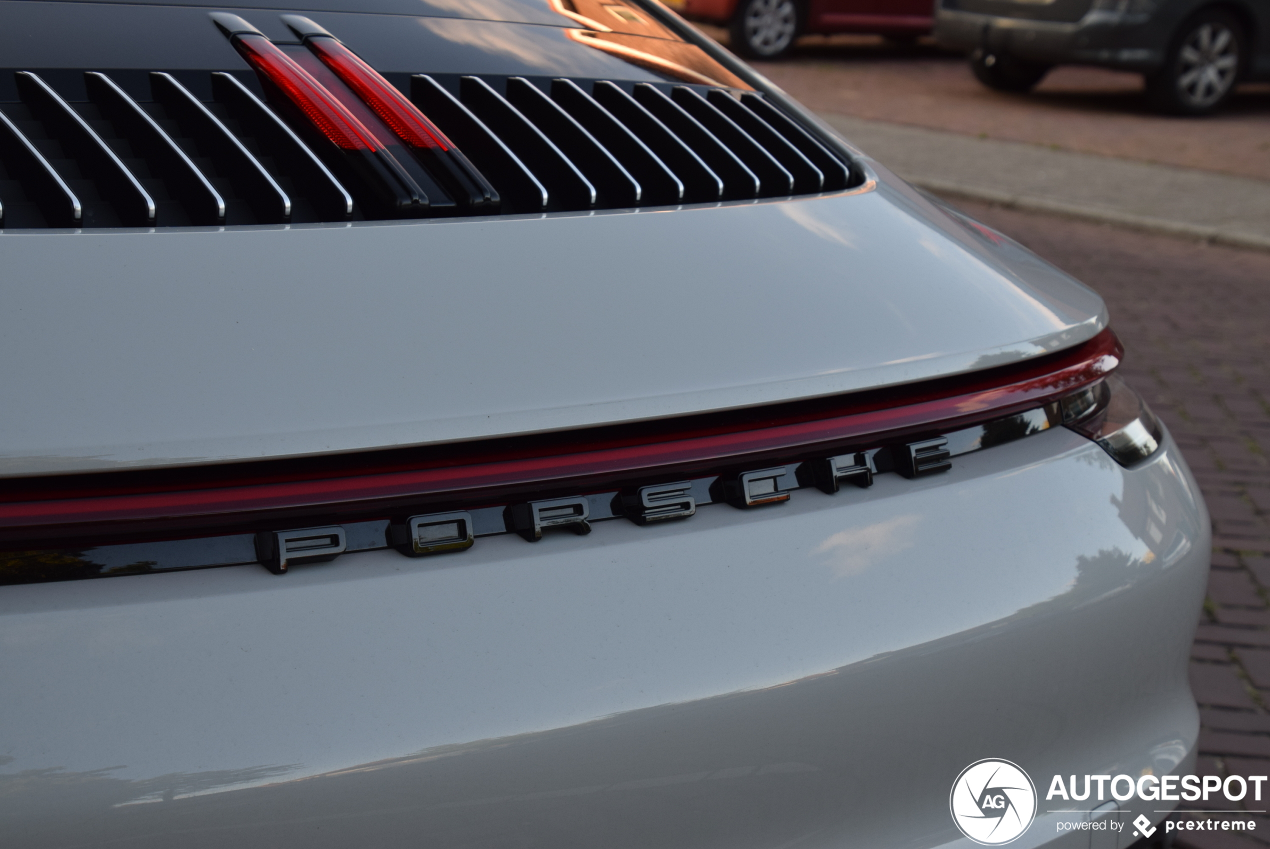 Porsche 992 Carrera 4S