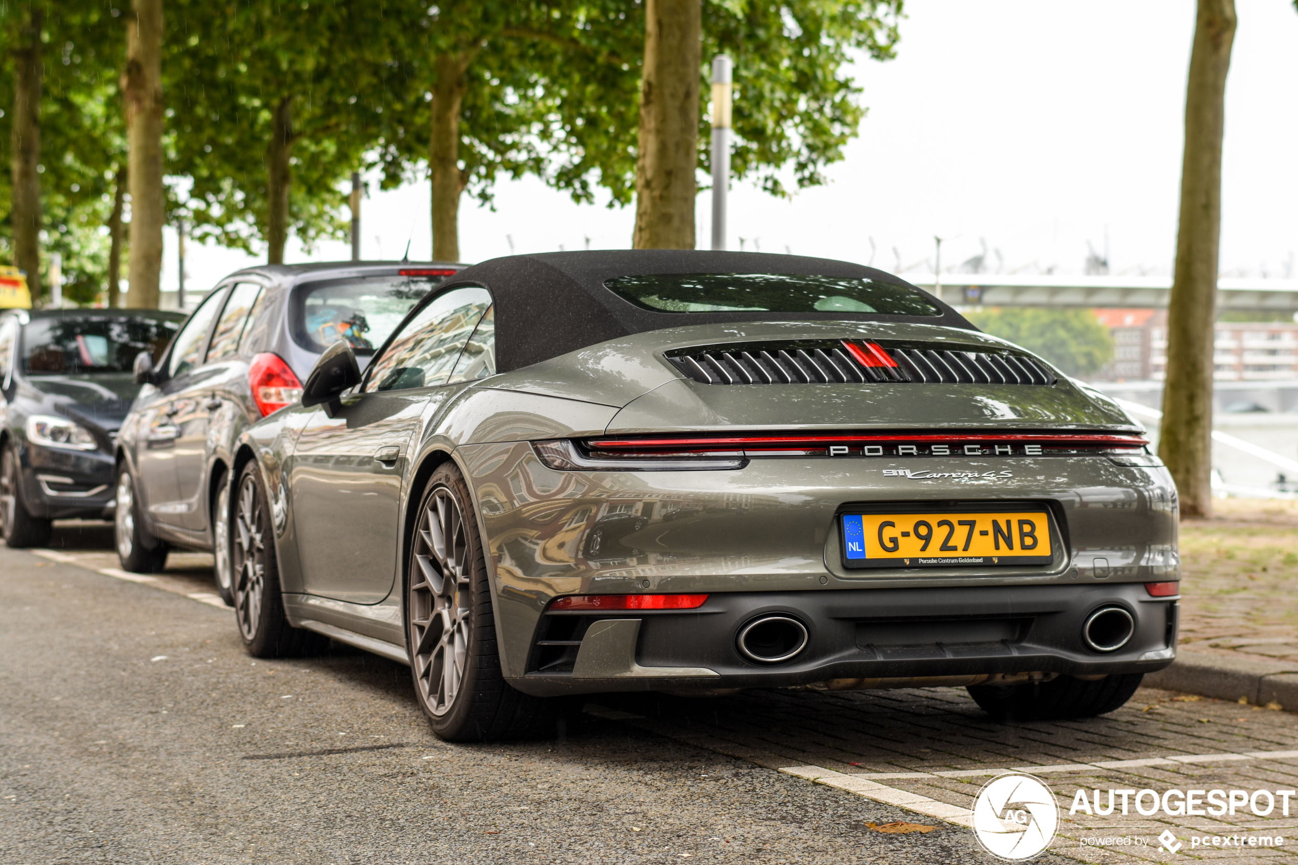 Porsche 992 Carrera 4S Cabriolet