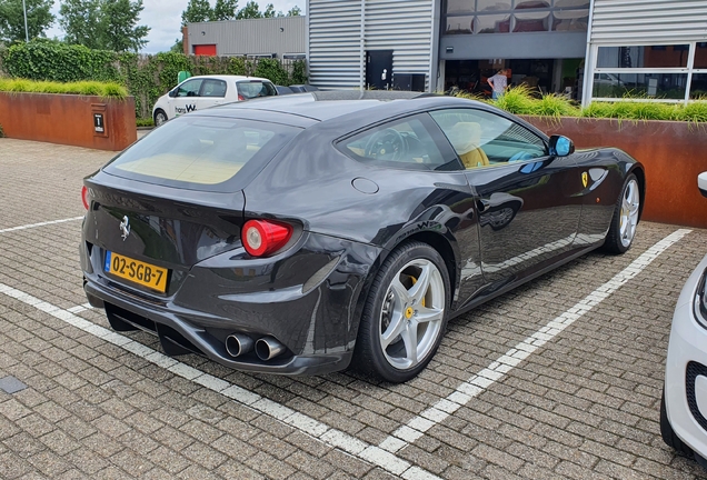 Ferrari FF