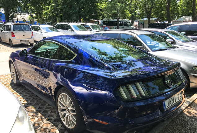 Ford Mustang GT 2015