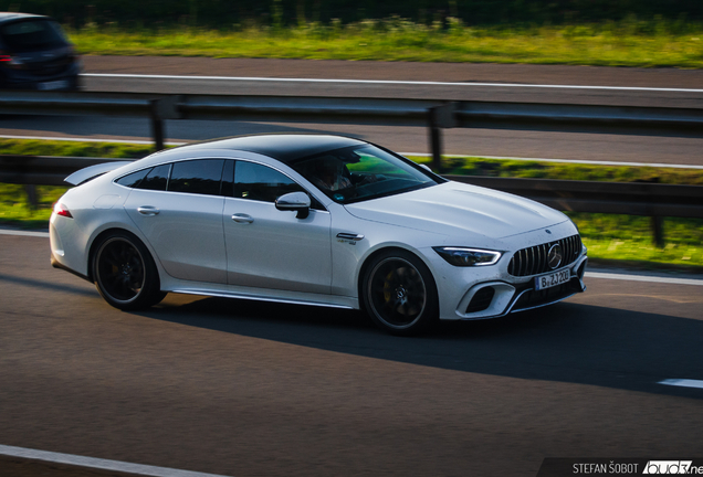 Mercedes-AMG GT 63 S X290