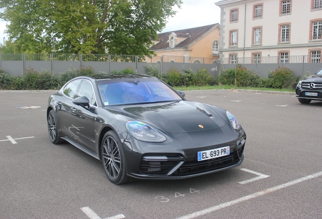 Porsche 971 Panamera Turbo