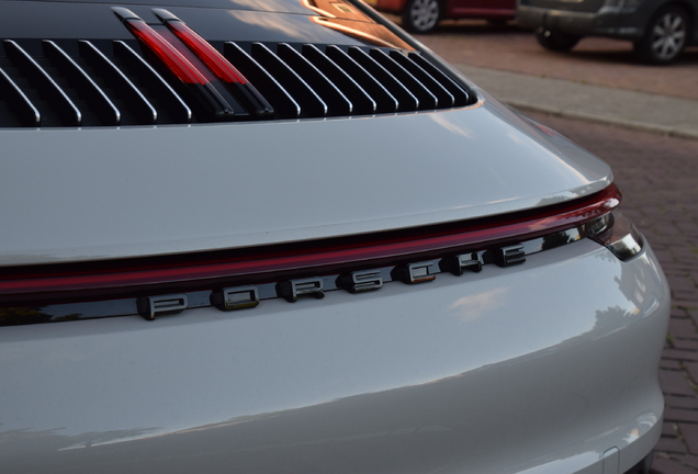 Porsche 992 Carrera 4S