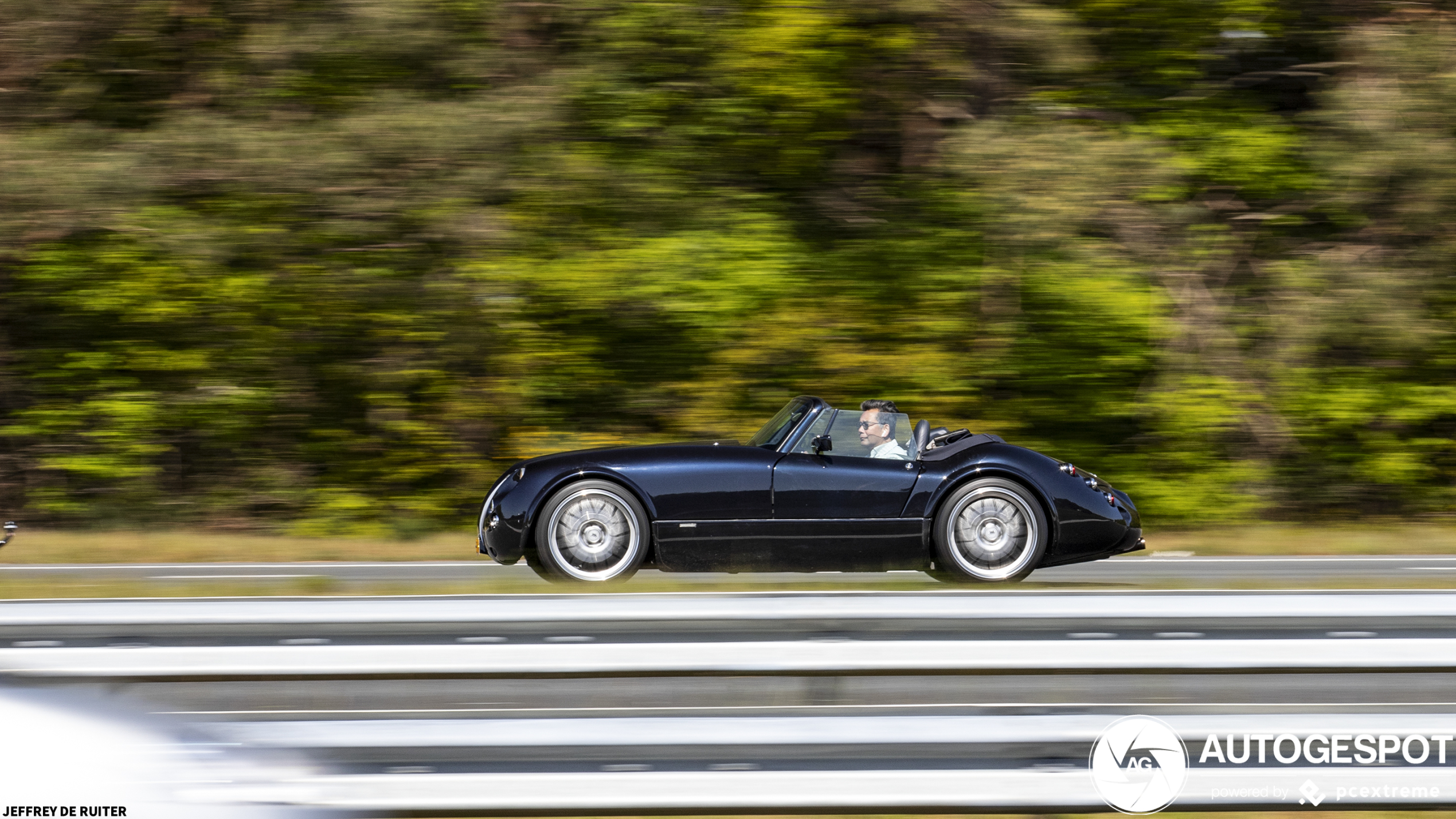 Wiesmann Roadster MF3