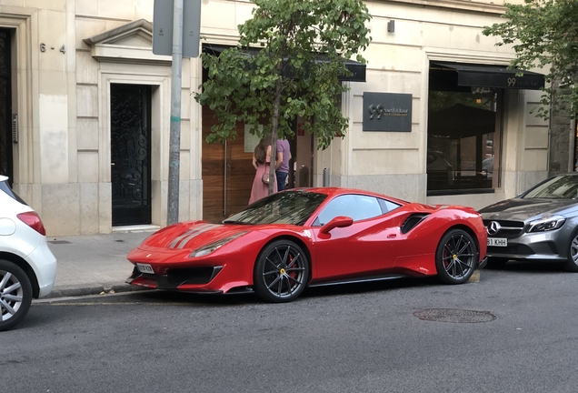 Ferrari 488 Pista