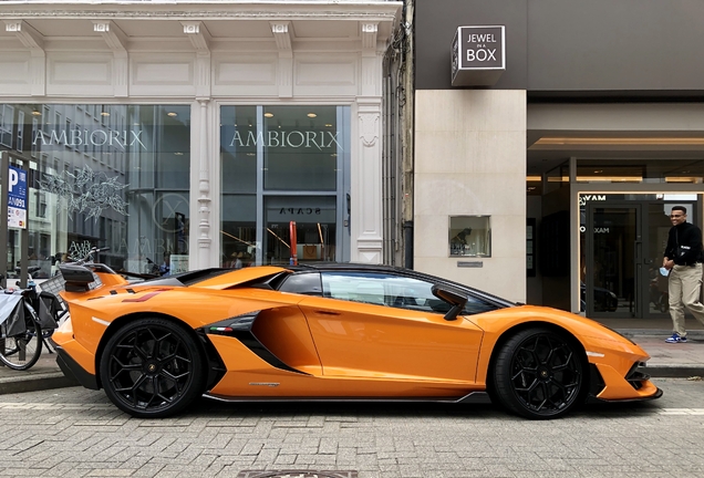 Lamborghini Aventador LP770-4 SVJ Roadster