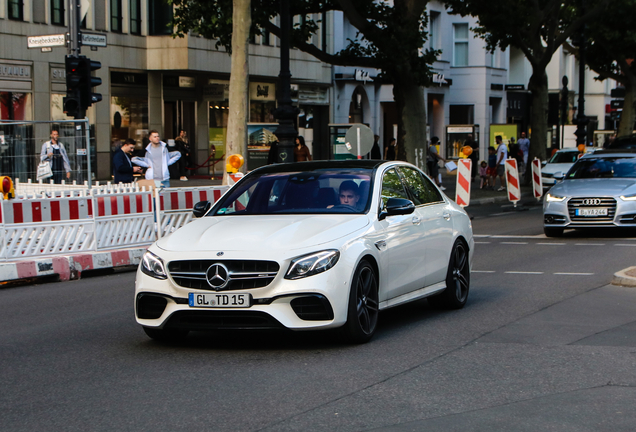 Mercedes-AMG E 63 S W213