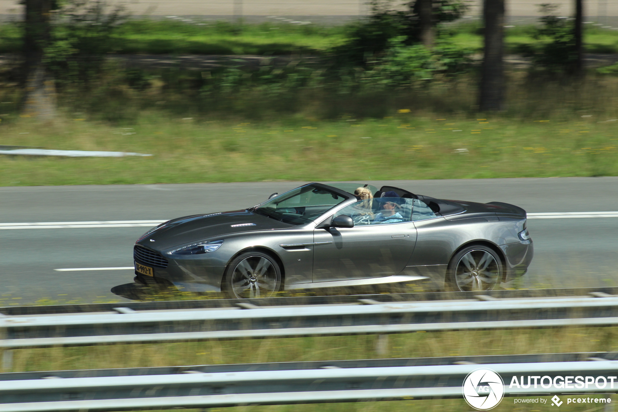 Aston Martin DB9 GT Volante 2016