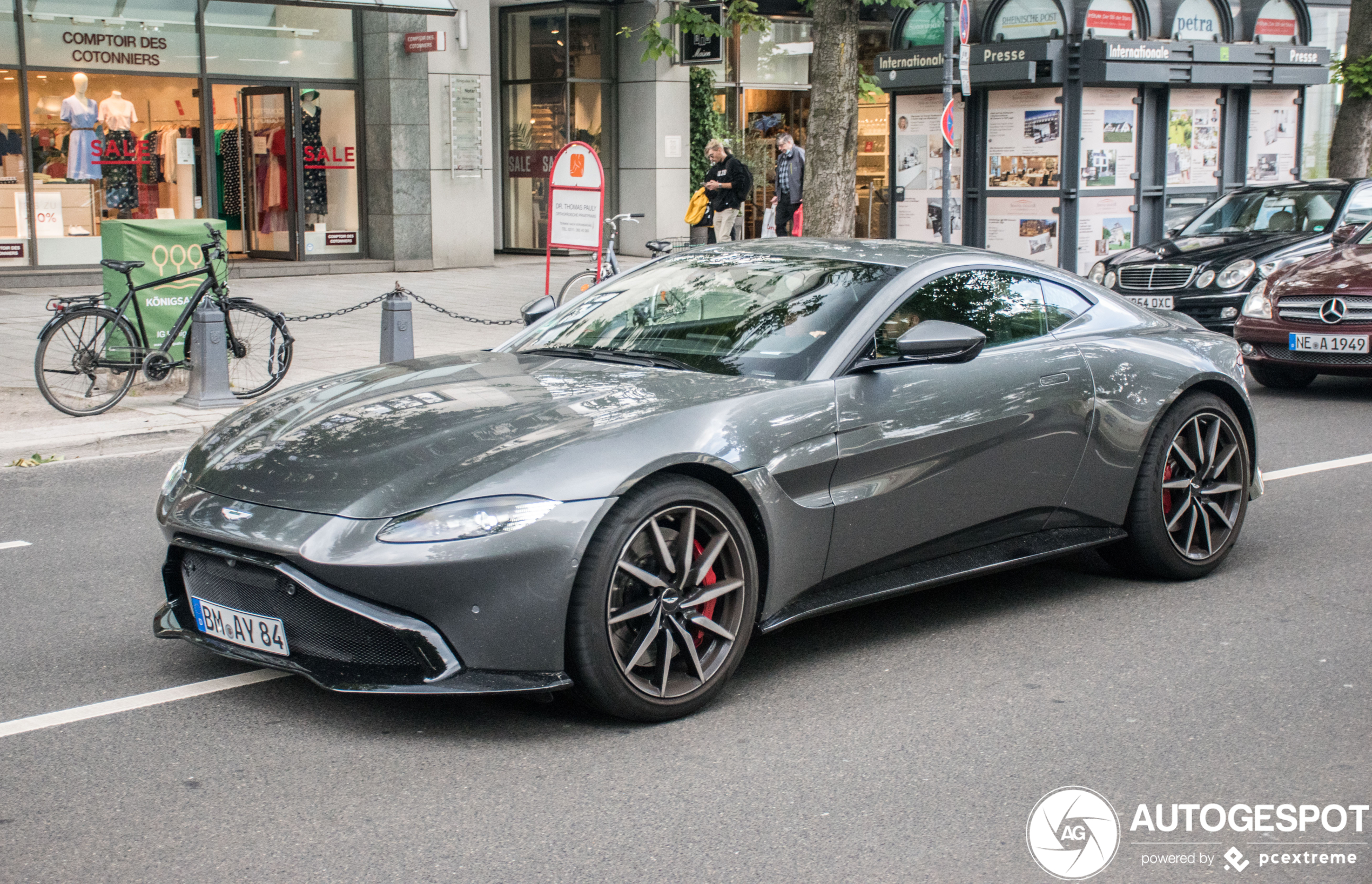 Aston Martin V8 Vantage 2018