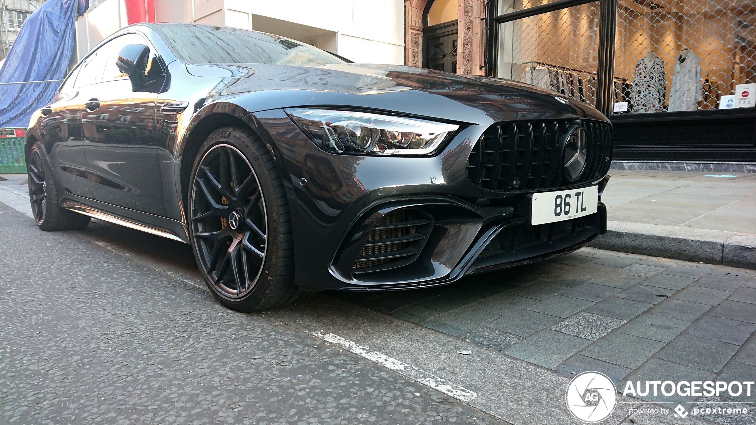 Mercedes-AMG GT 63 S X290