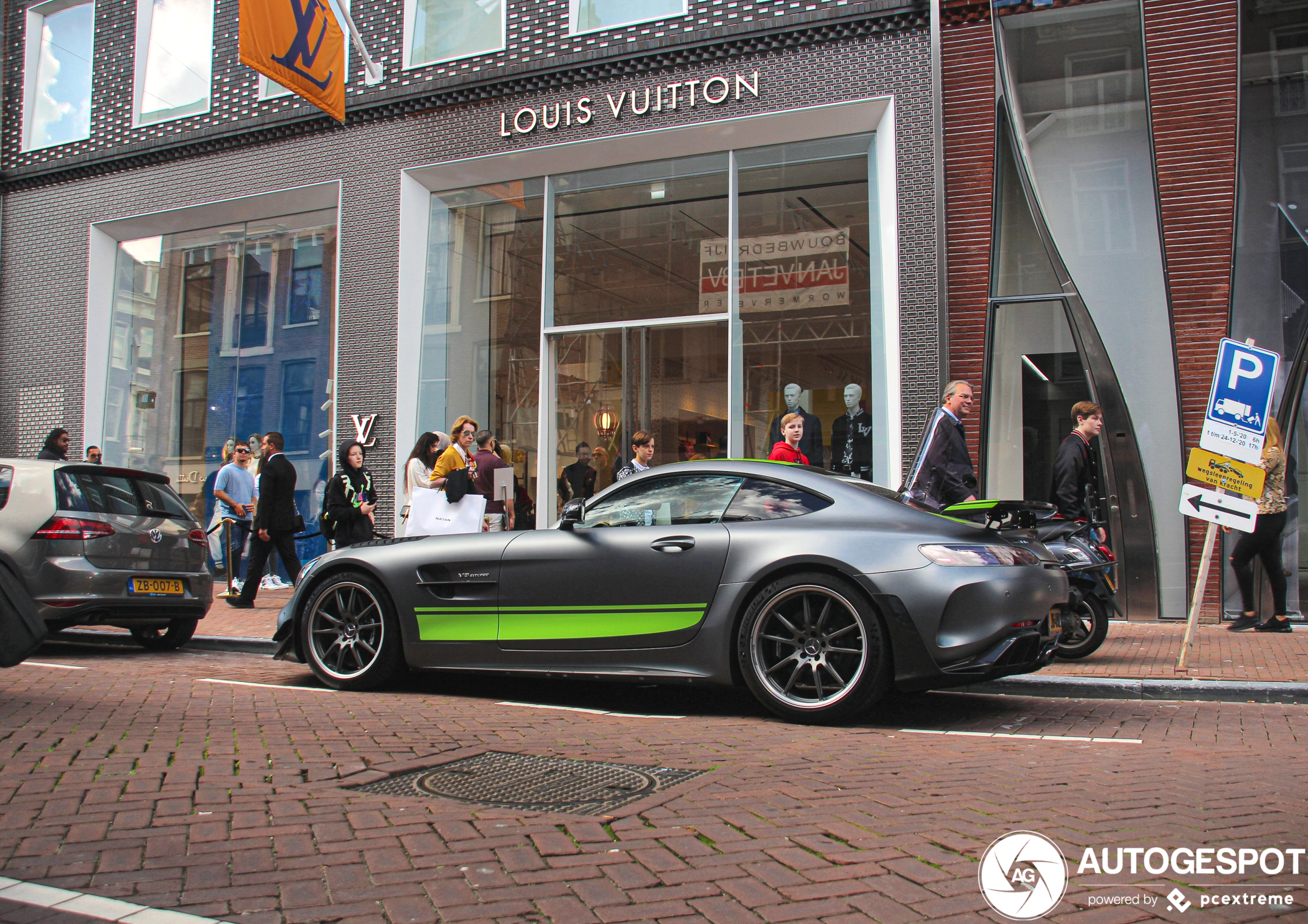 Mercedes-AMG GT R Pro C190