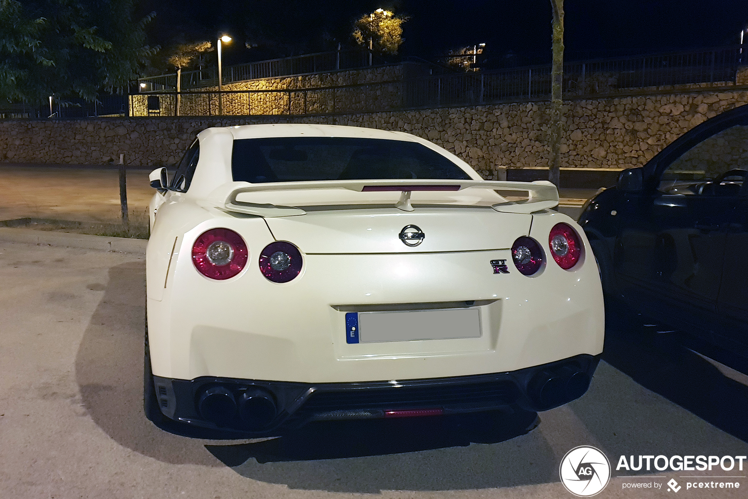 Nissan GT-R 2012