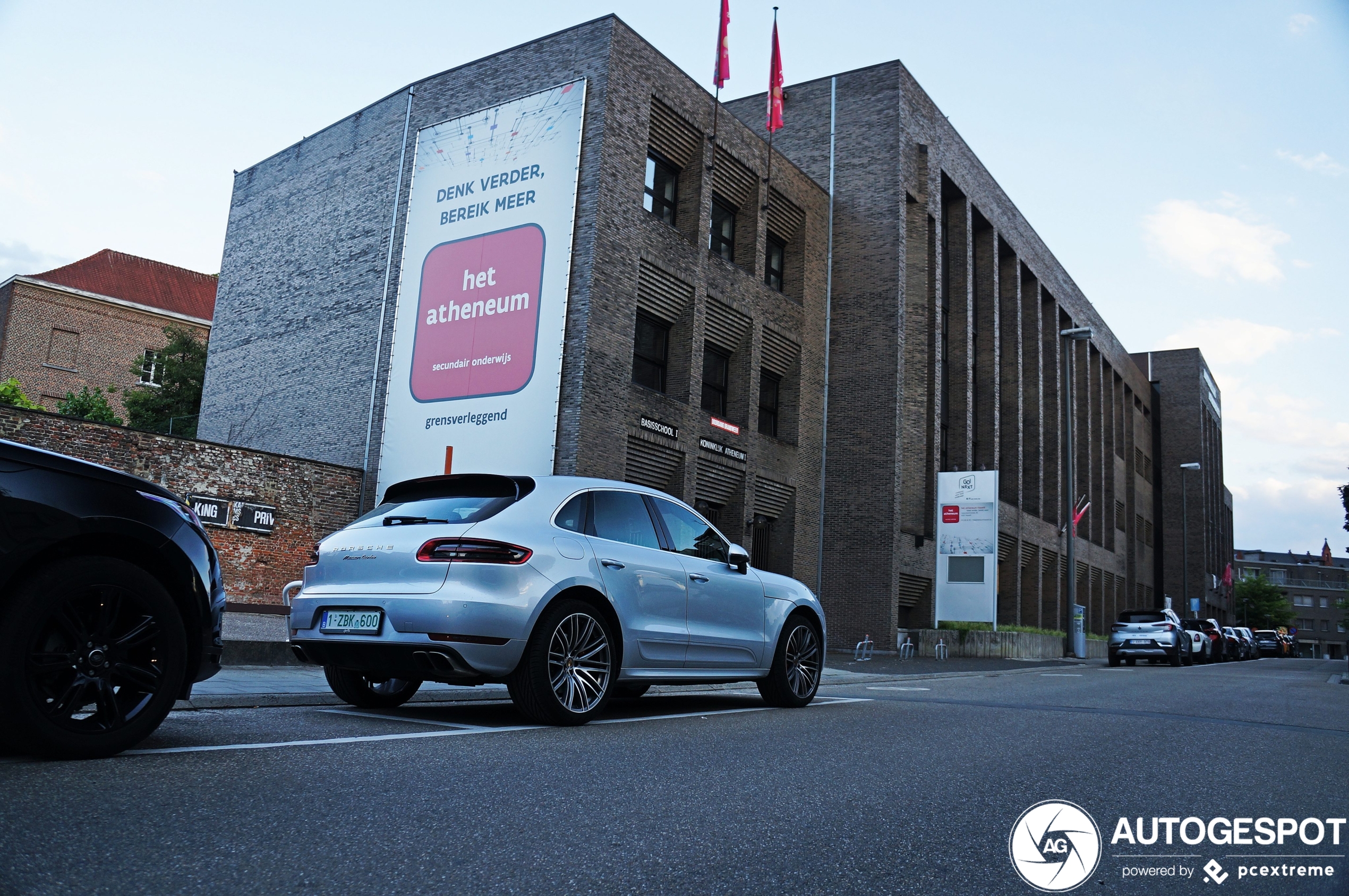 Porsche 95B Macan Turbo