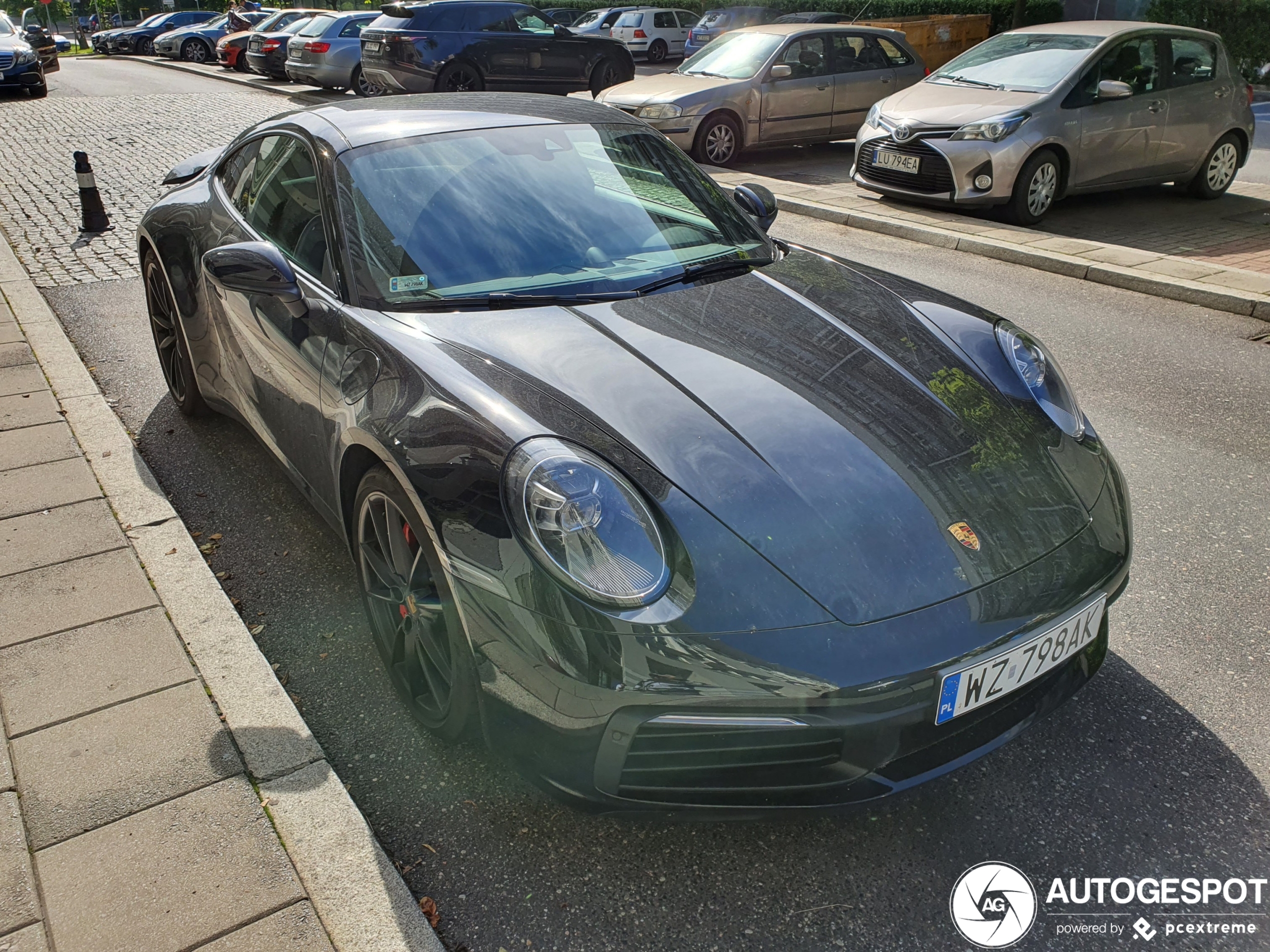 Porsche 992 Carrera 4S