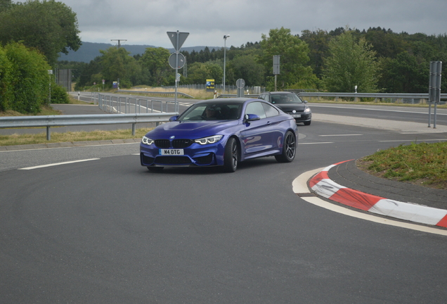 BMW M4 F82 CS