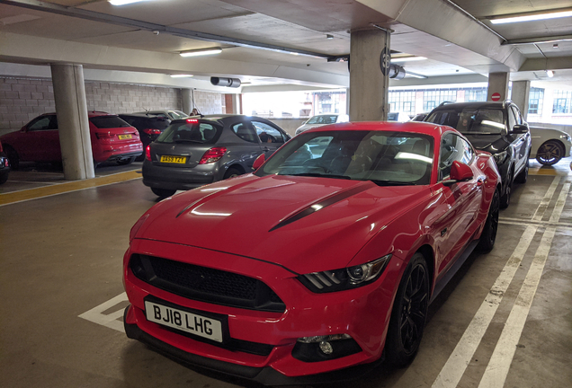 Ford Mustang GT 2015 Black Shadow Edition