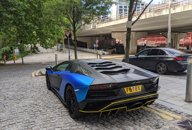 Lamborghini Aventador S LP740-4