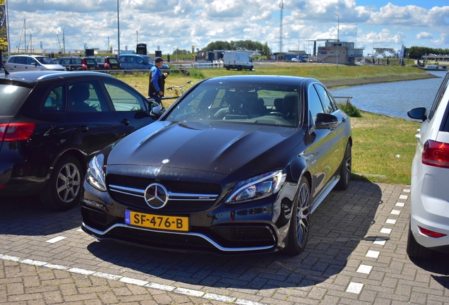 Mercedes-AMG C 63 S W205