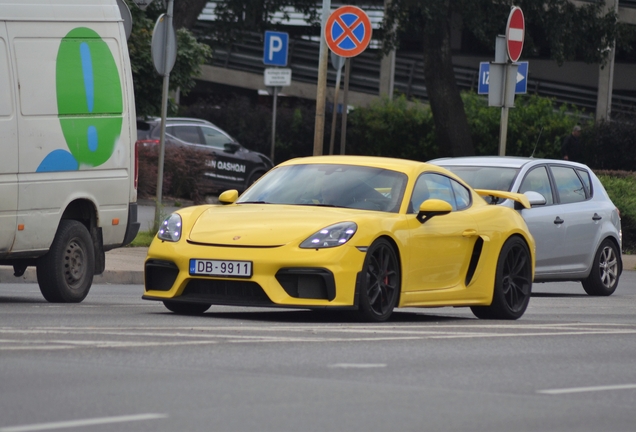 Porsche 718 Cayman GT4