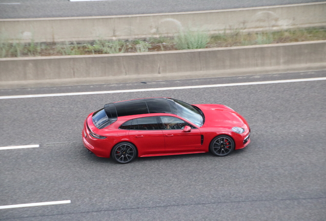 Porsche 971 Panamera GTS Sport Turismo