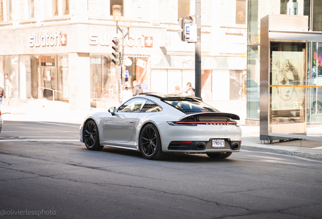 Porsche 992 Carrera 4S