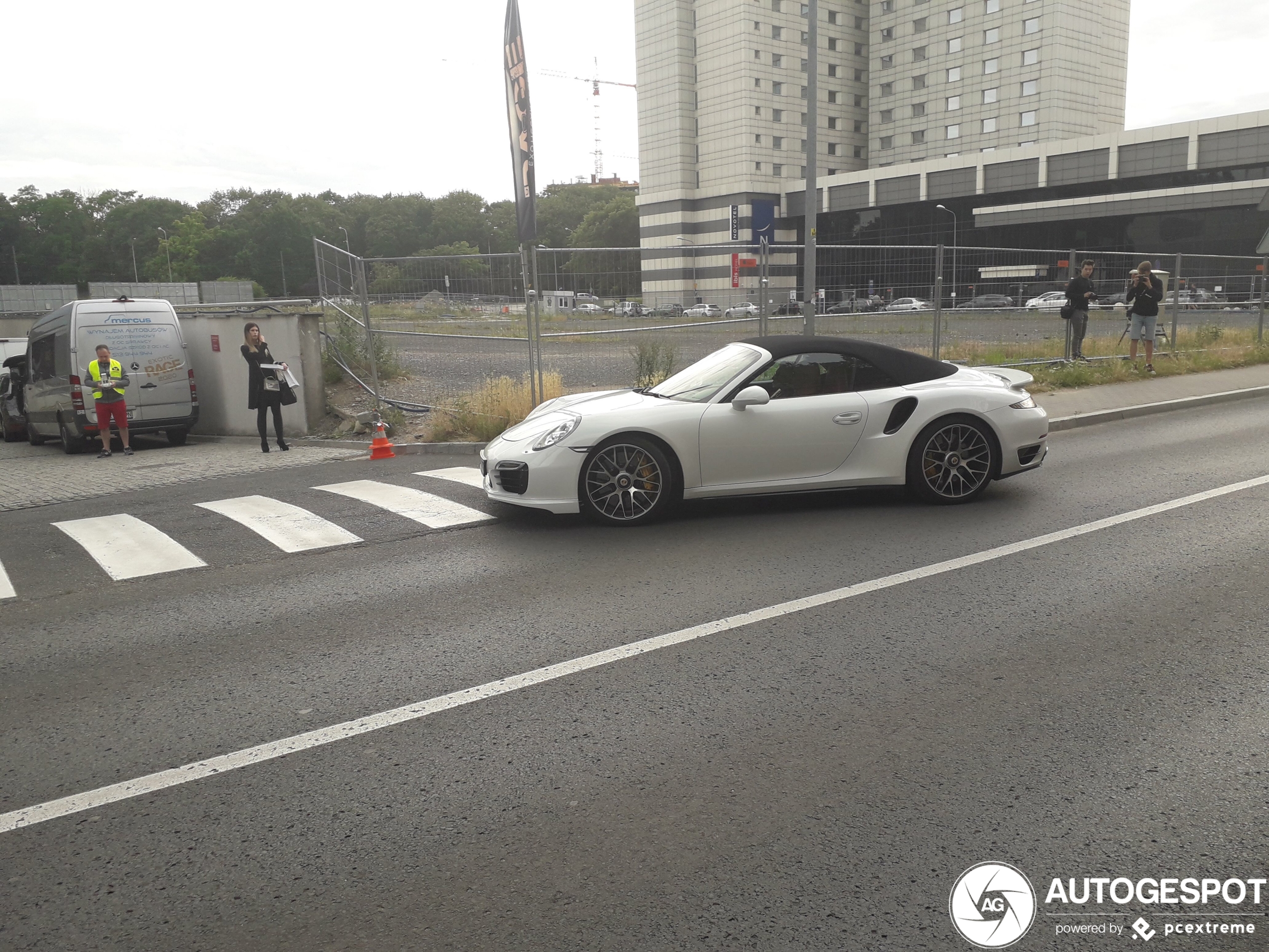 Porsche 991 Turbo S Cabriolet MkI