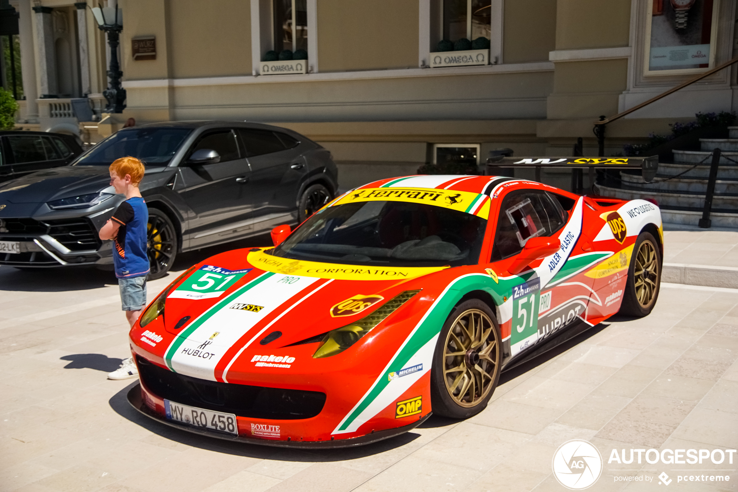 Ferrari 458 Challenge EVO schittert op vernieuwd casinoplein
