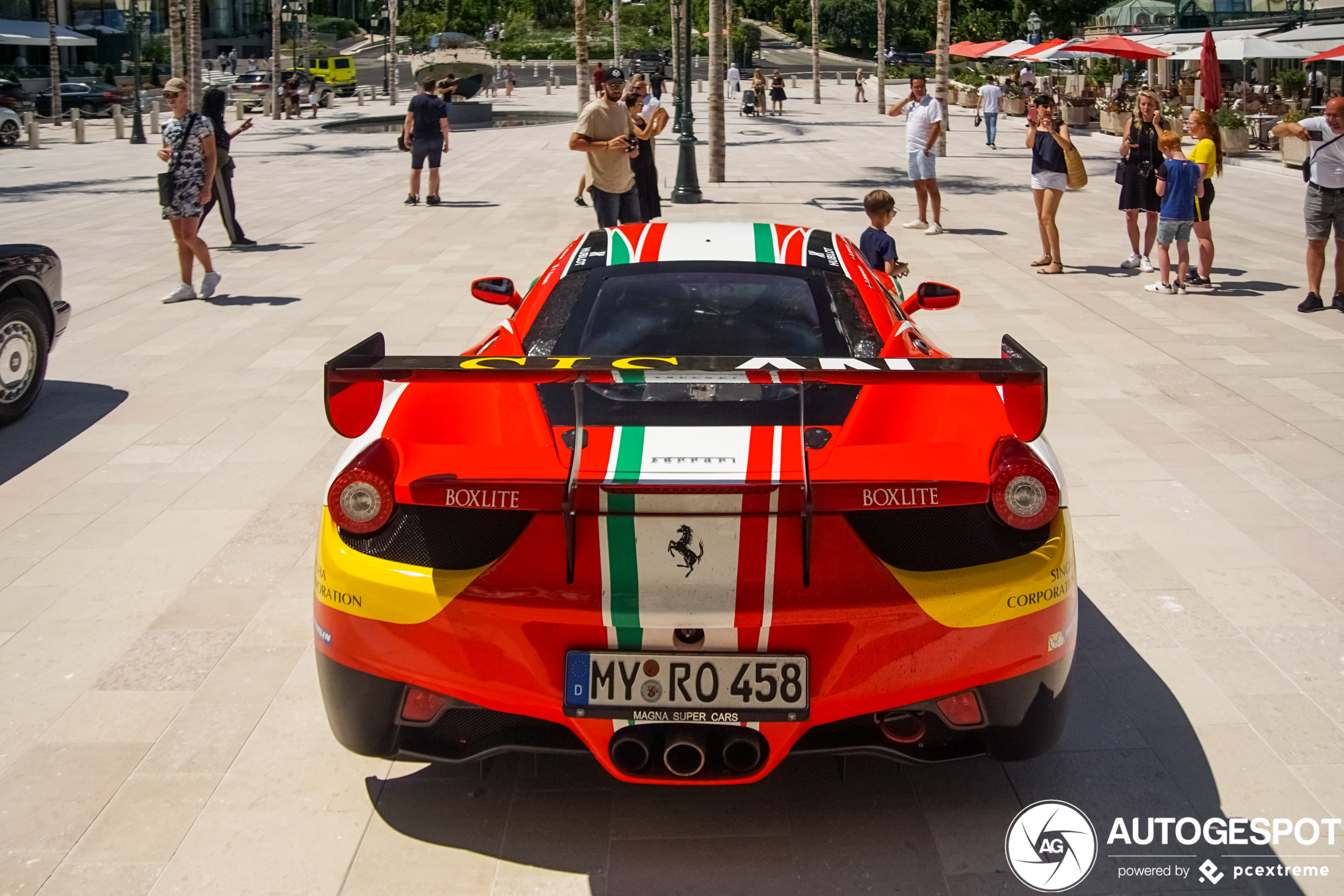 Ferrari 458 Challenge EVO schittert op vernieuwd casinoplein