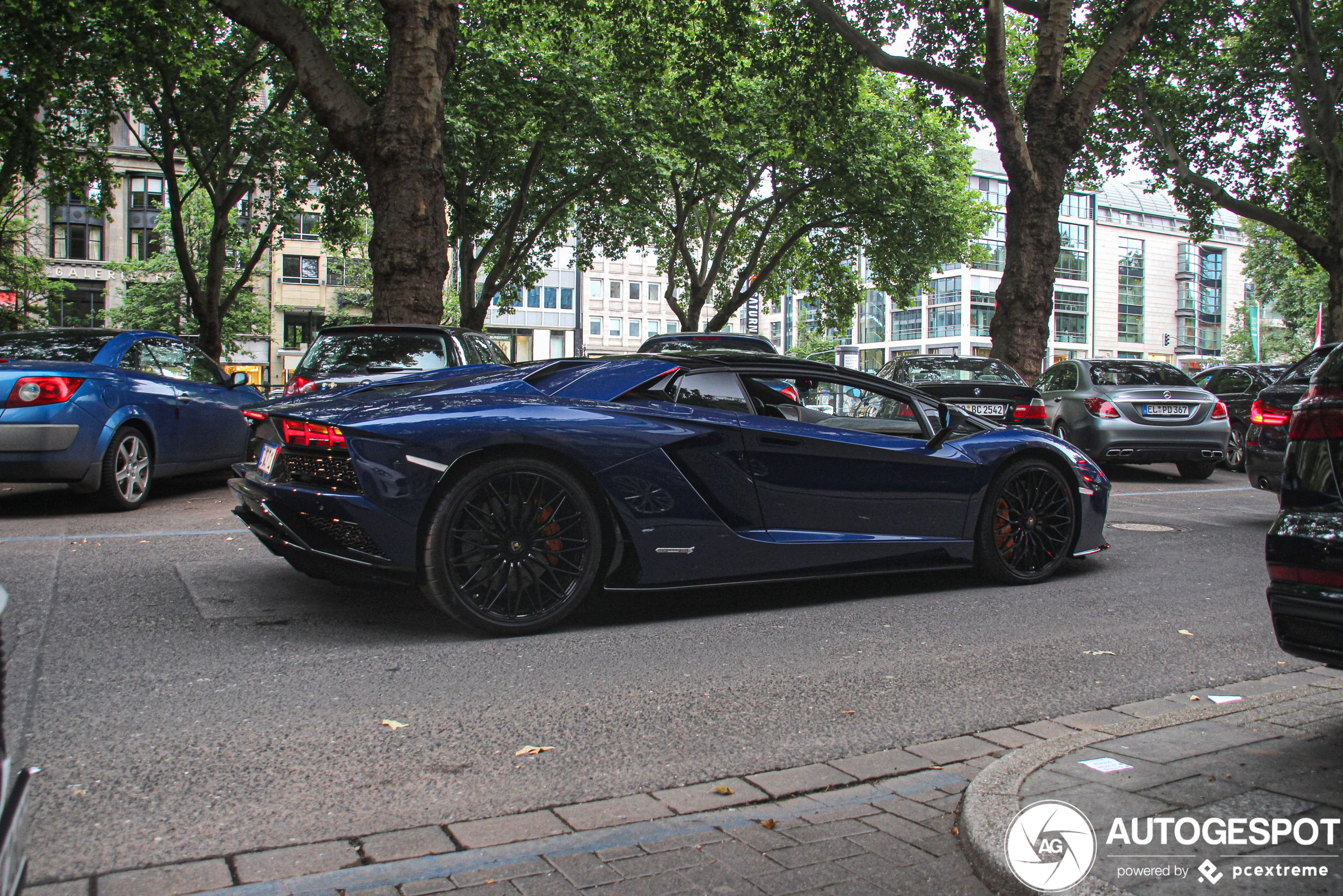 Lamborghini Aventador S LP740-4 Roadster