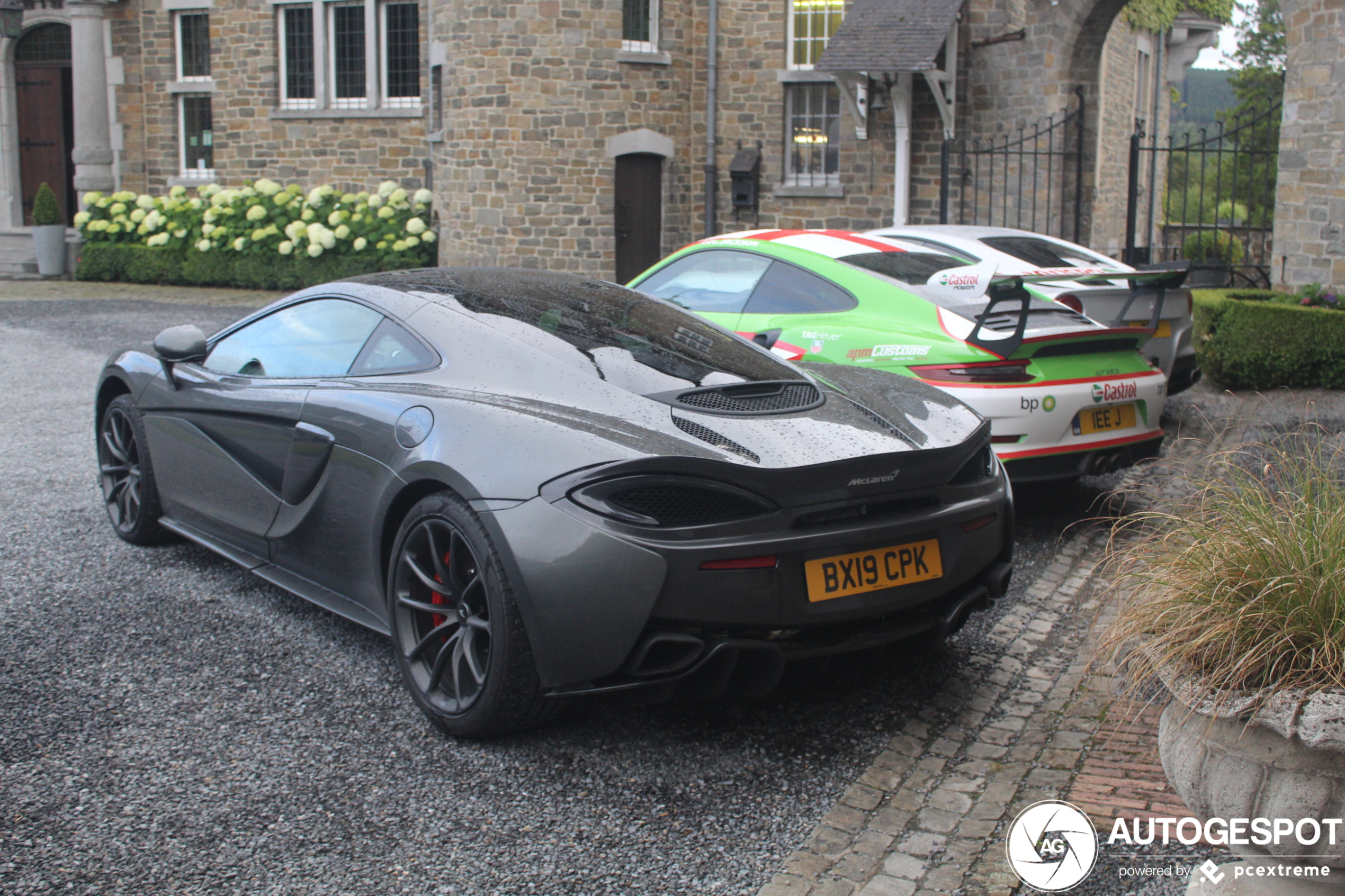 McLaren 570GT