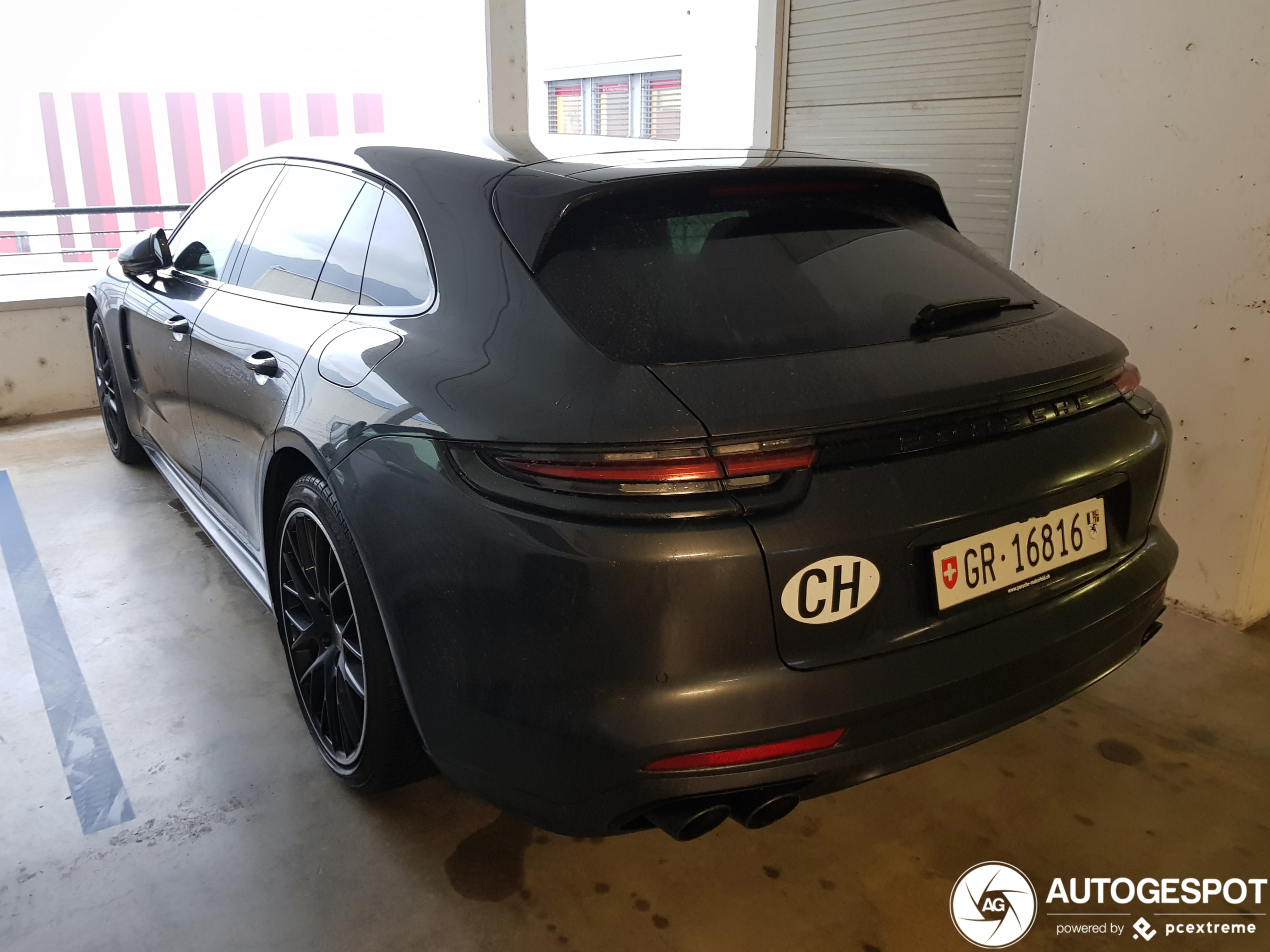 Porsche 971 Panamera Turbo S E-Hybrid Sport Turismo