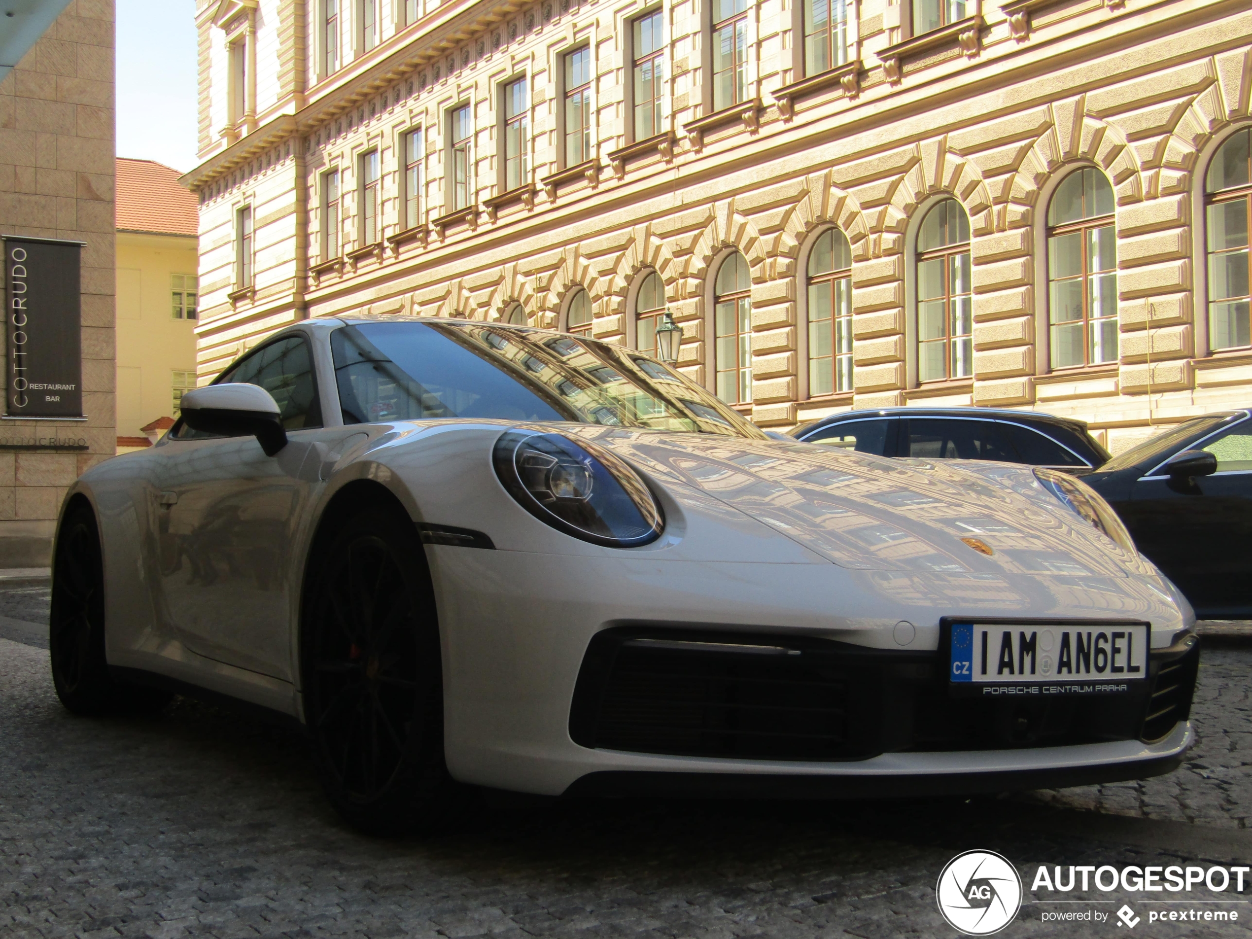 Porsche 992 Carrera 4S