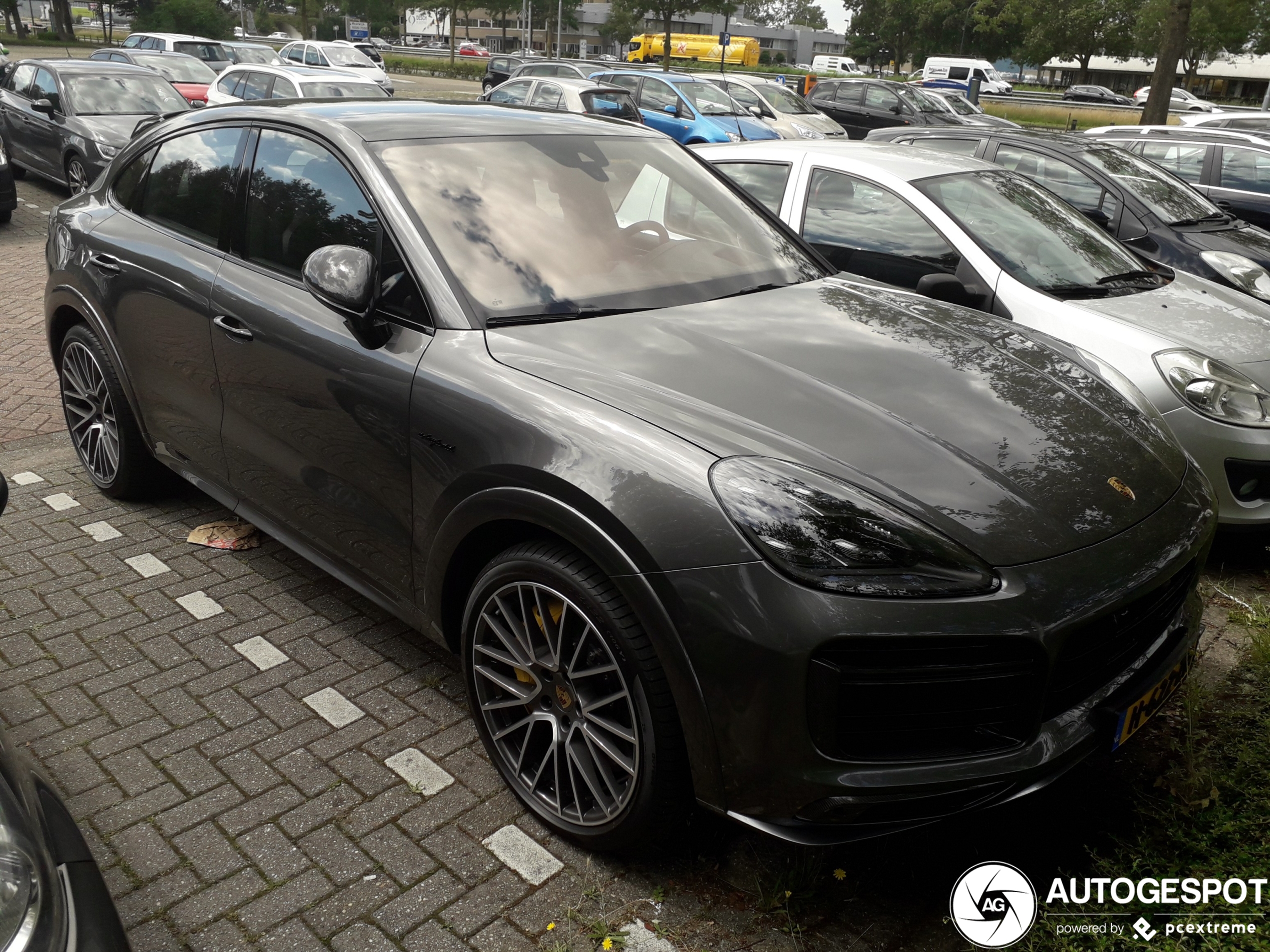 Porsche Cayenne Coupé Turbo S E-Hybrid