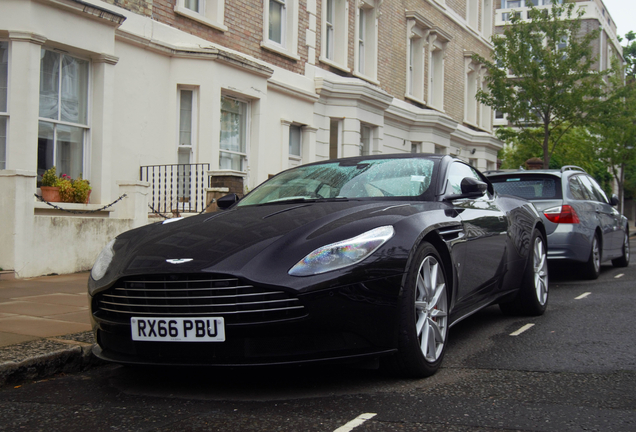 Aston Martin DB11