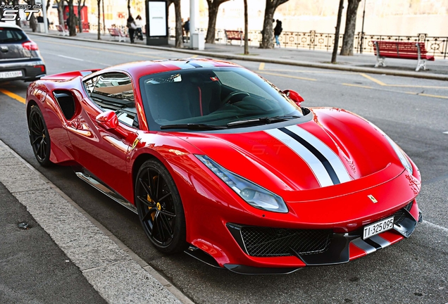 Ferrari 488 Pista