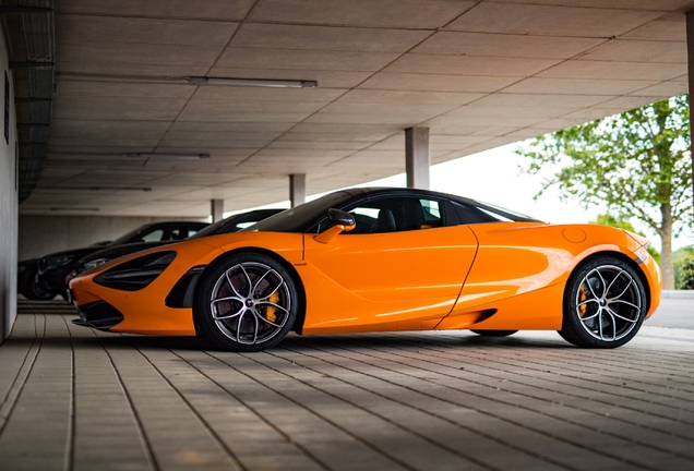 McLaren 720S Spider