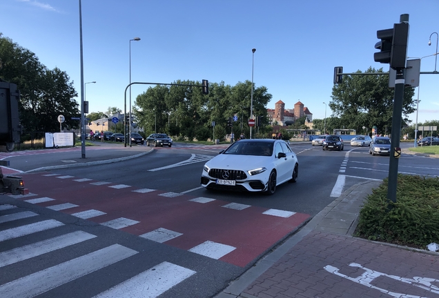 Mercedes-AMG A 45 S W177