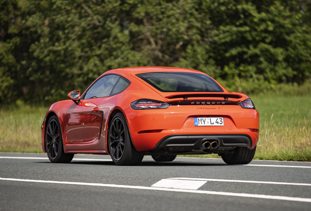 Porsche 718 Cayman S